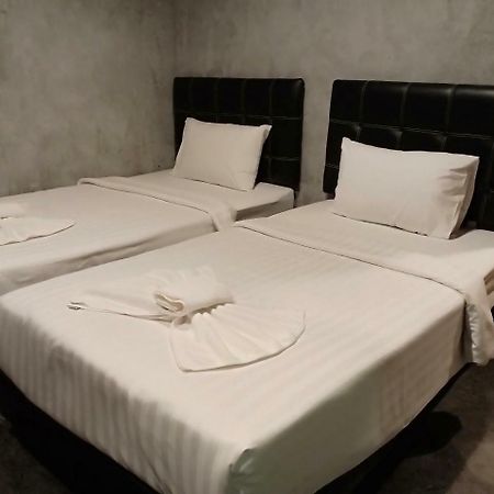 Хостел Loftel @ Nakhon Накхонситхаммарат Экстерьер фото