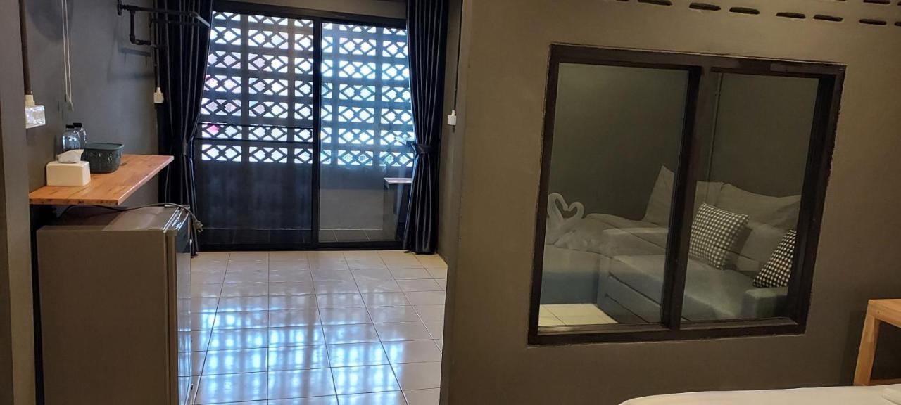 Хостел Loftel @ Nakhon Накхонситхаммарат Экстерьер фото